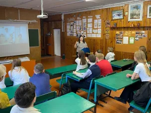 Школьникам рассказали о новых профессиях и перспективах в научной деятельности